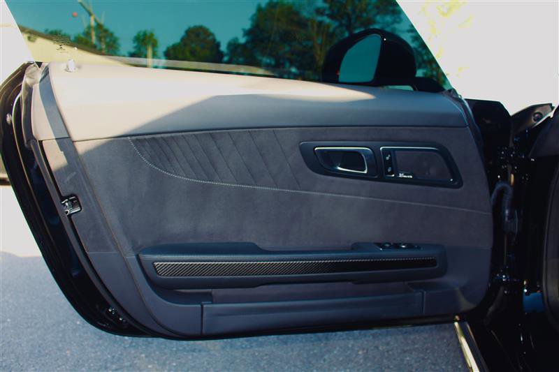 Used 2018 Mercedes-Benz AMG GT R image 29