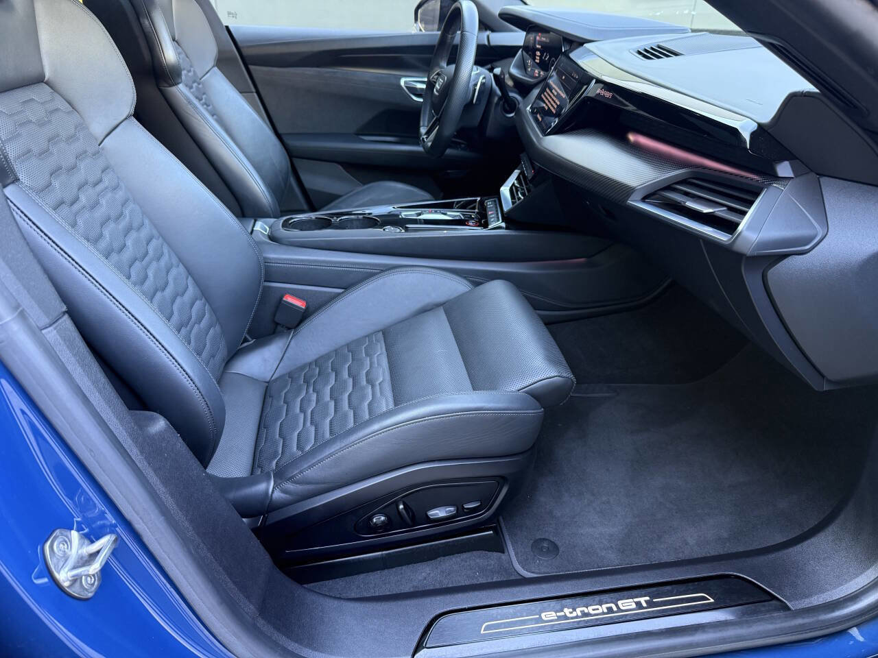 Used 2022 Audi e-tron GT Prestige w/ Prestige Package AWD/4WD image 19