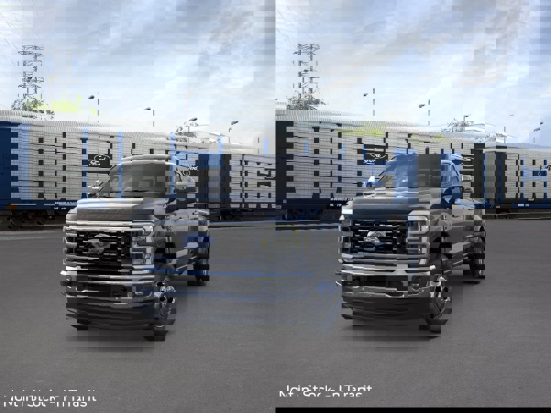 New 2026 Ford F350 Lariat image 2