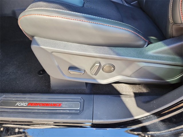 New 2025 Ford Bronco Raptor image 17