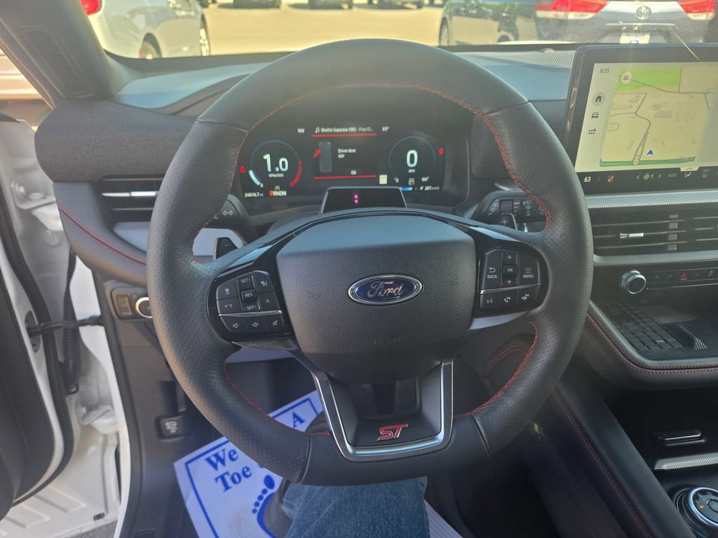 Used 2025 Ford Explorer ST w/ Sun And Sound Package AWD/4WD image 12