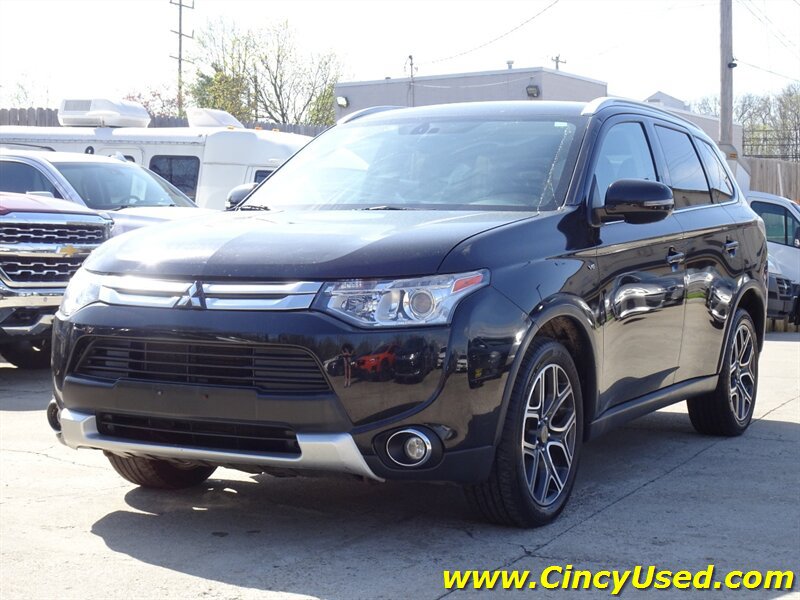Used 2015 Mitsubishi Outlander GT AWD/4WD image 3