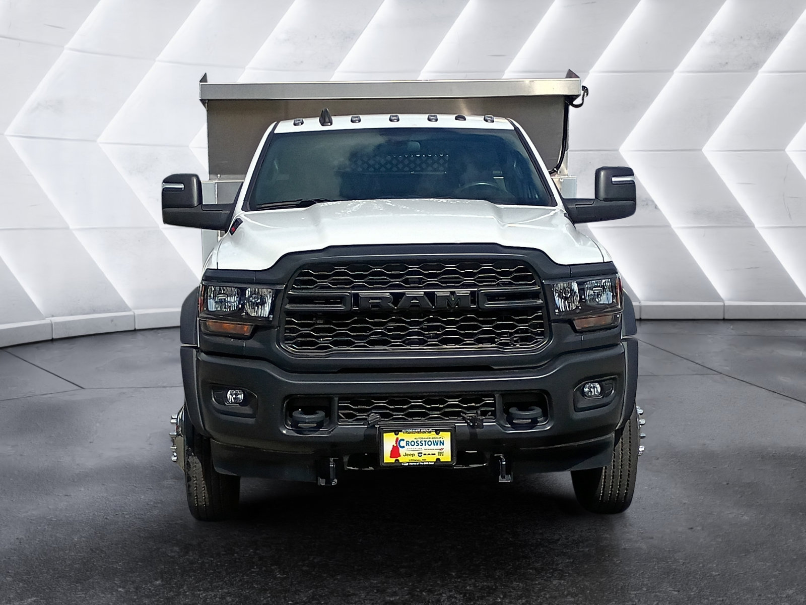 Used 2023 RAM 5500 Tradesman AWD/4WD image 9