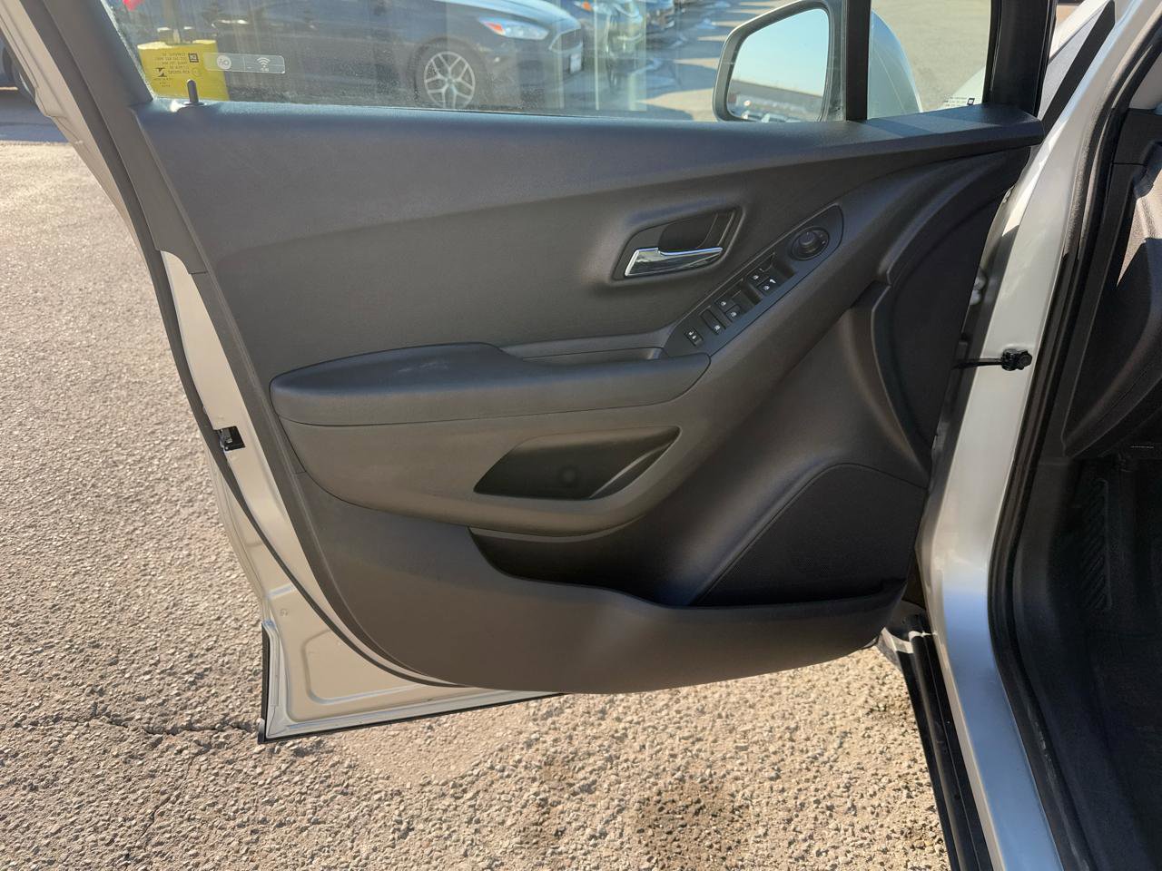 Used 2020 Chevrolet Trax LS w/ Tint and Cruise Package FWD image 11