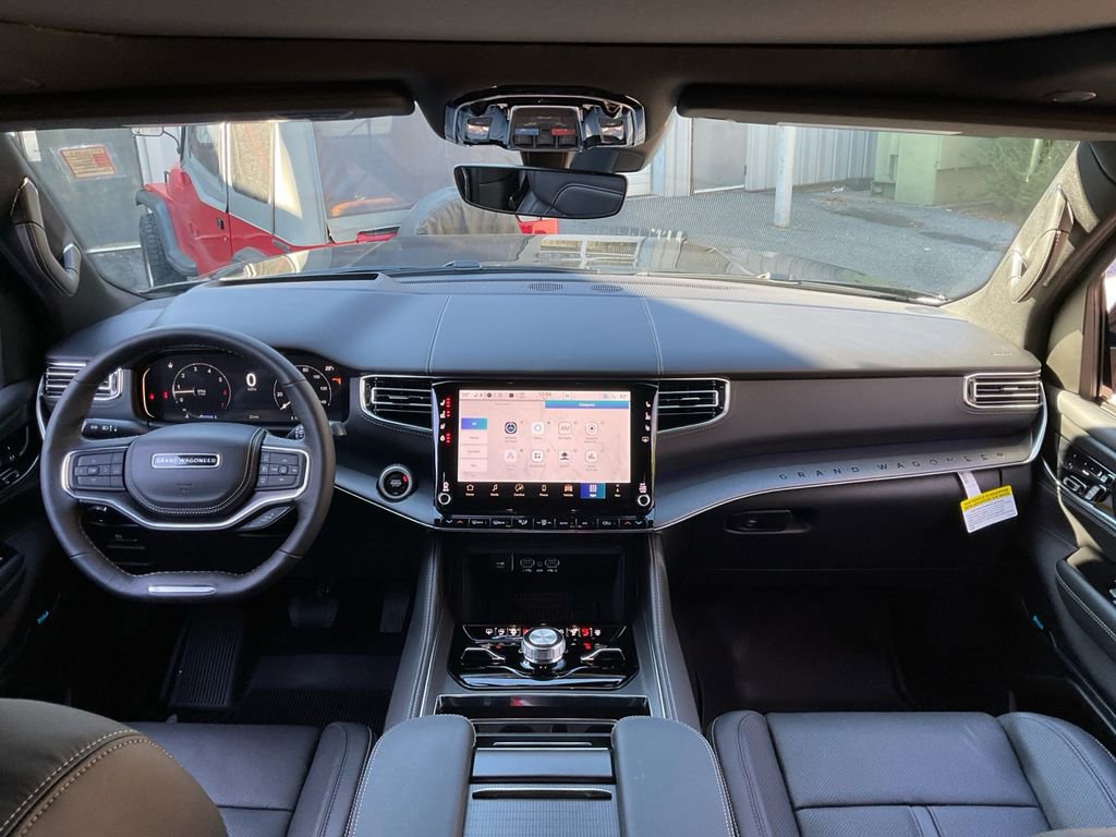 New 2026 Jeep Grand Wagoneer Summit image 19