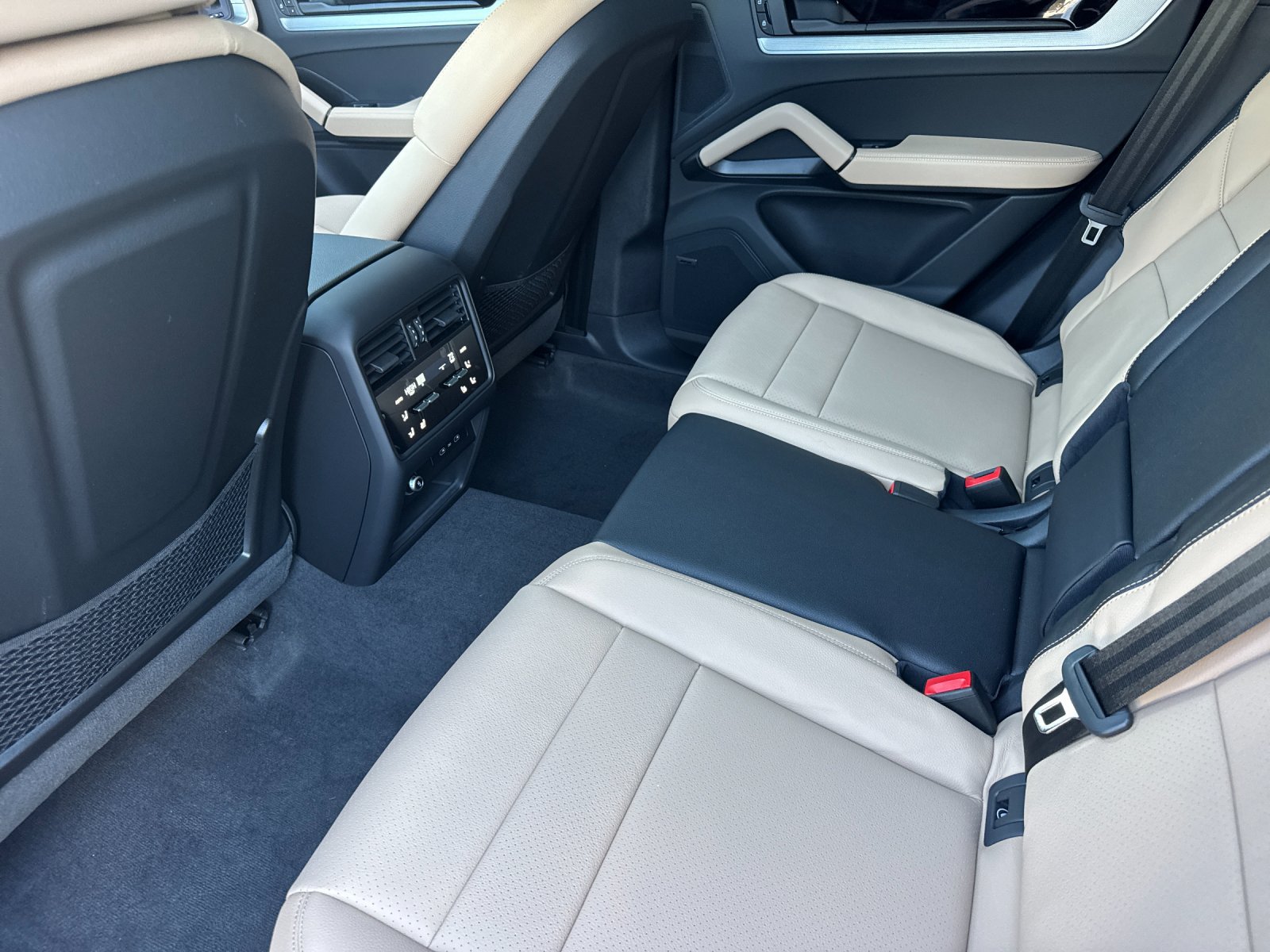 New 2026 Porsche Cayenne AWD/4WD image 13