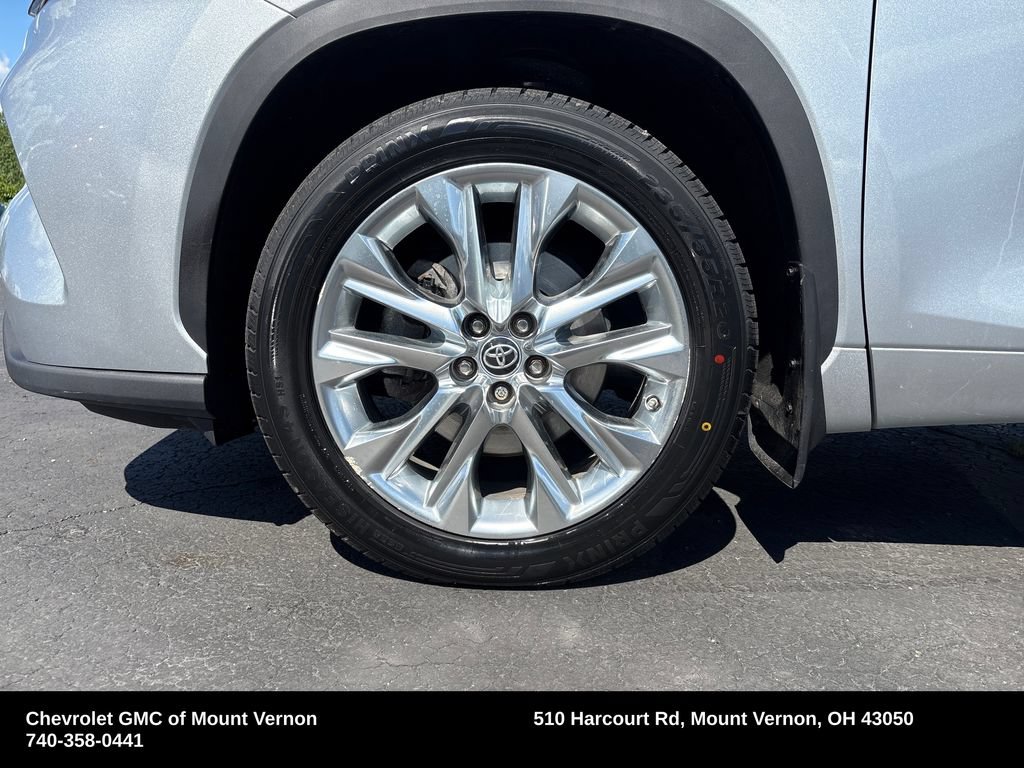 Used 2020 Toyota Highlander Limited AWD/4WD image 25