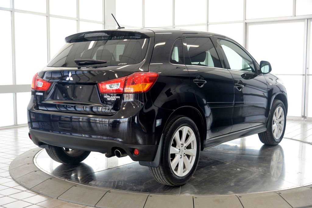 Used 2015 Mitsubishi Outlander Sport SE image 8