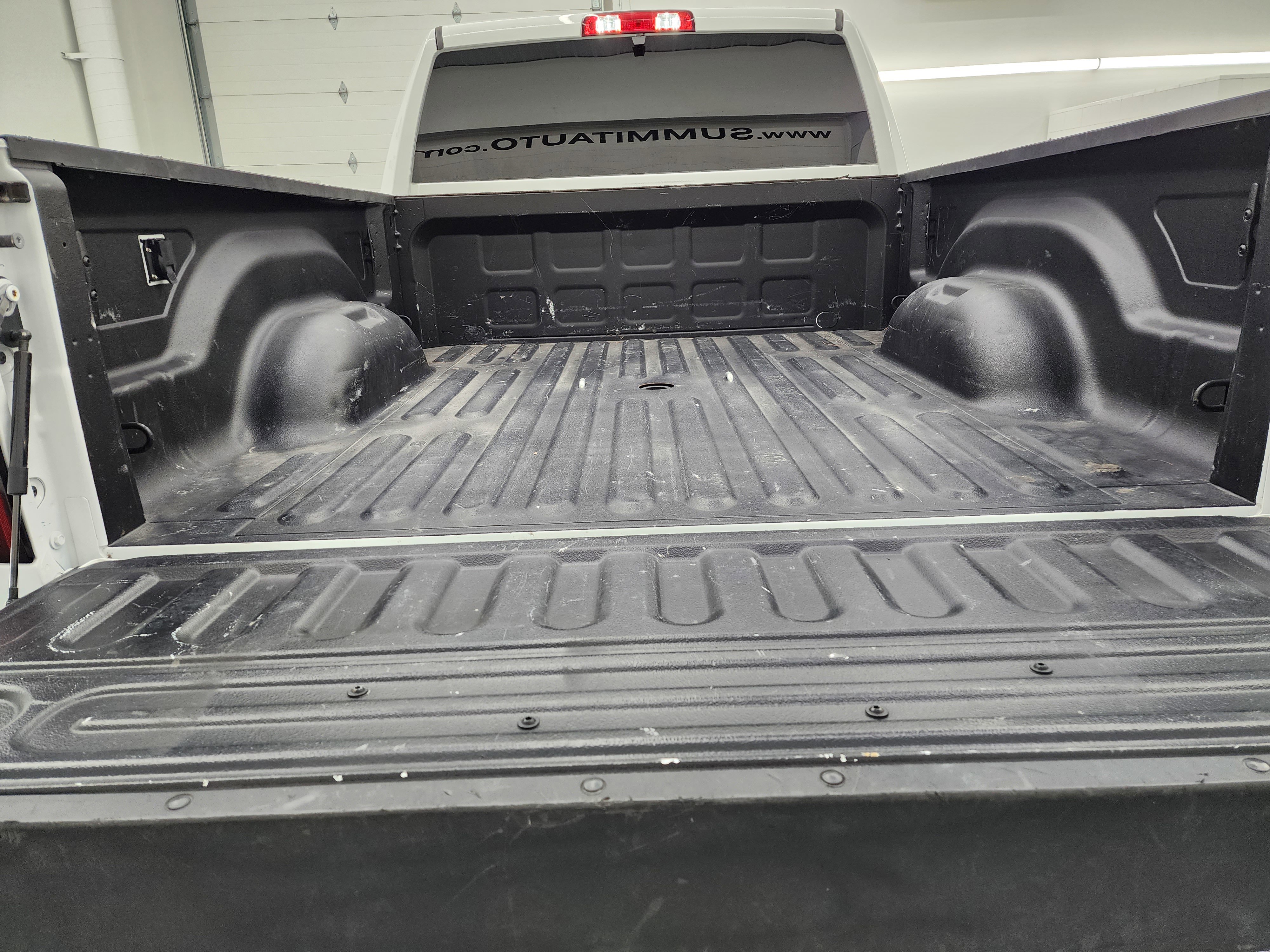 Used 2024 RAM 2500 Big Horn w/ Night Edition image 27