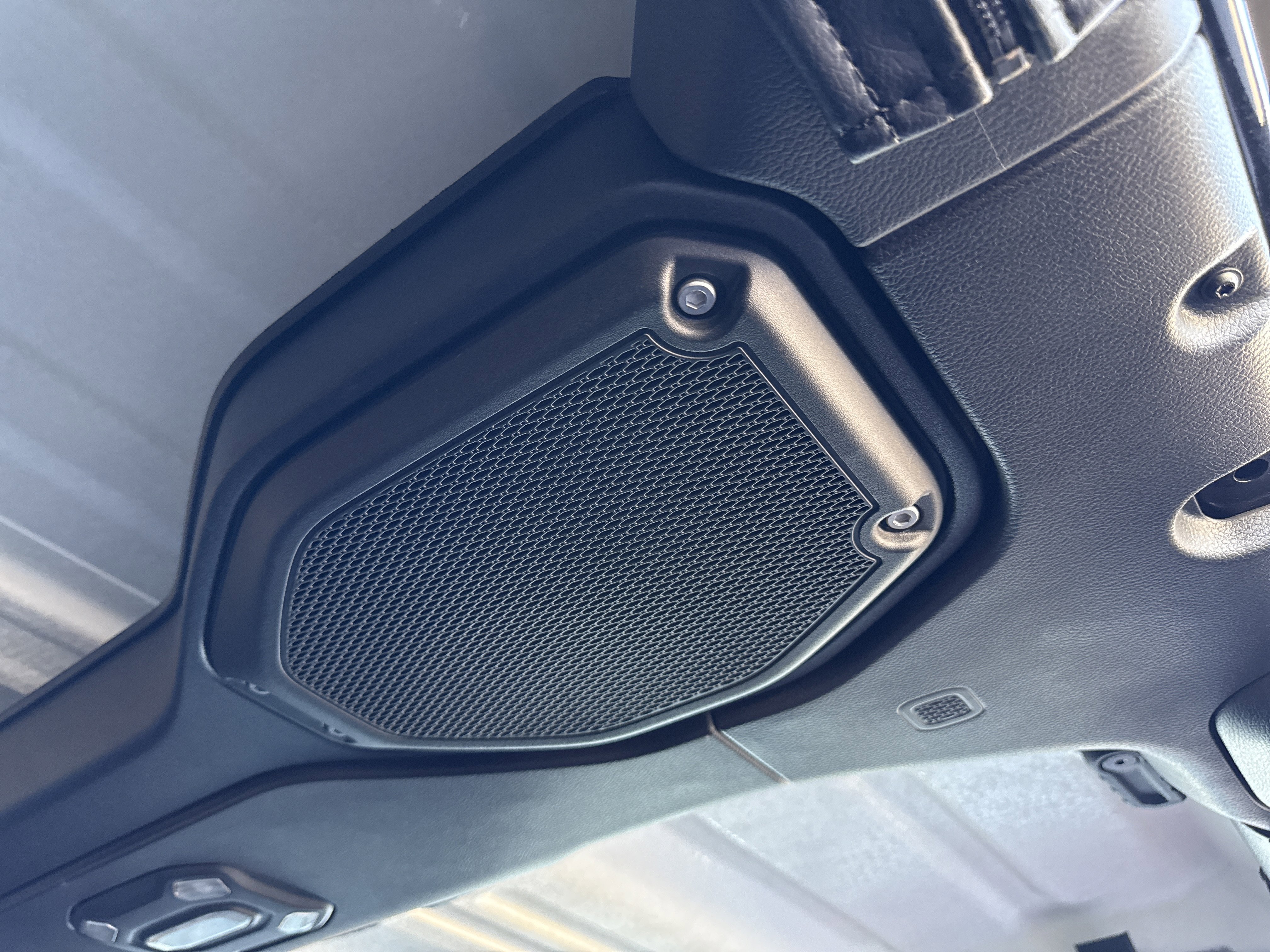 Used 2018 Jeep Wrangler Unlimited Rubicon image 50