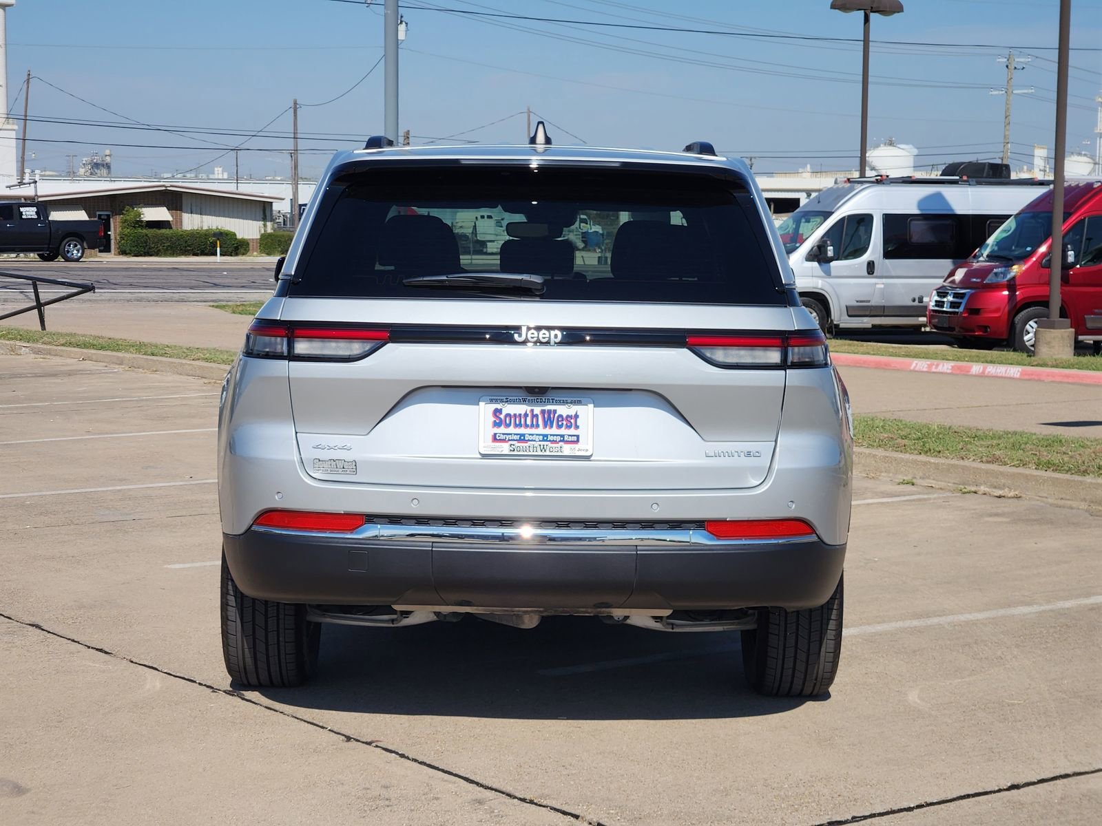 Used 2025 Jeep Grand Cherokee Limited image 9