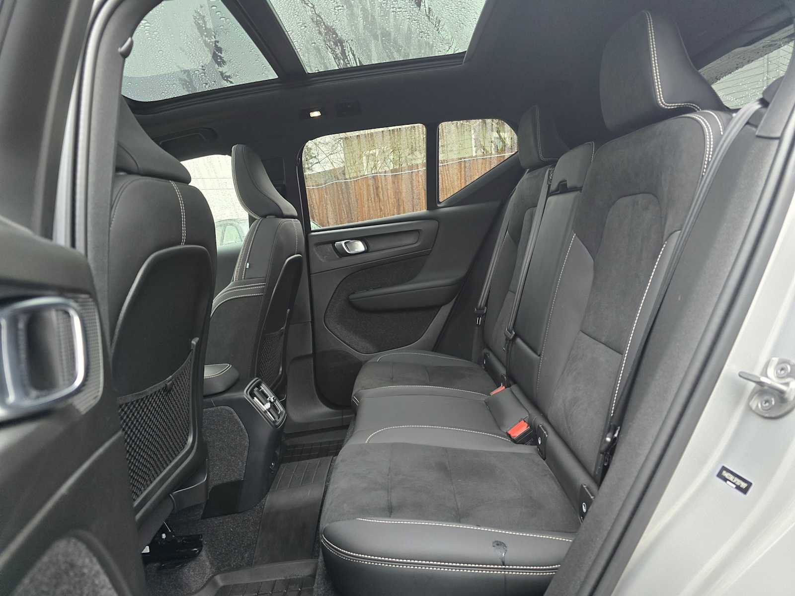 Certified 2023 Volvo XC40 Recharge Plus w/ Protection Package Premier image 27