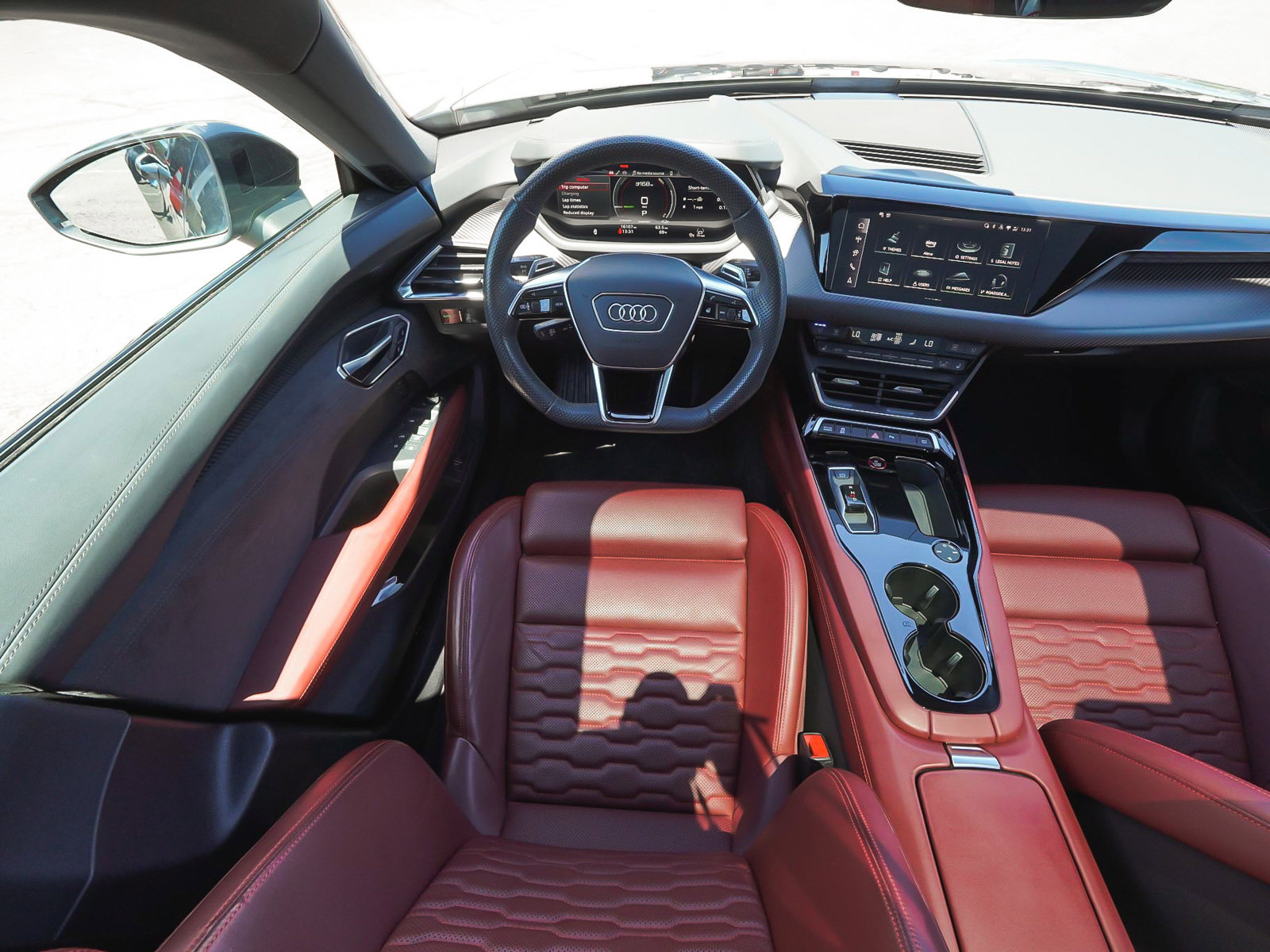 Used 2024 Audi e-tron GT Premium Plus AWD/4WD image 46