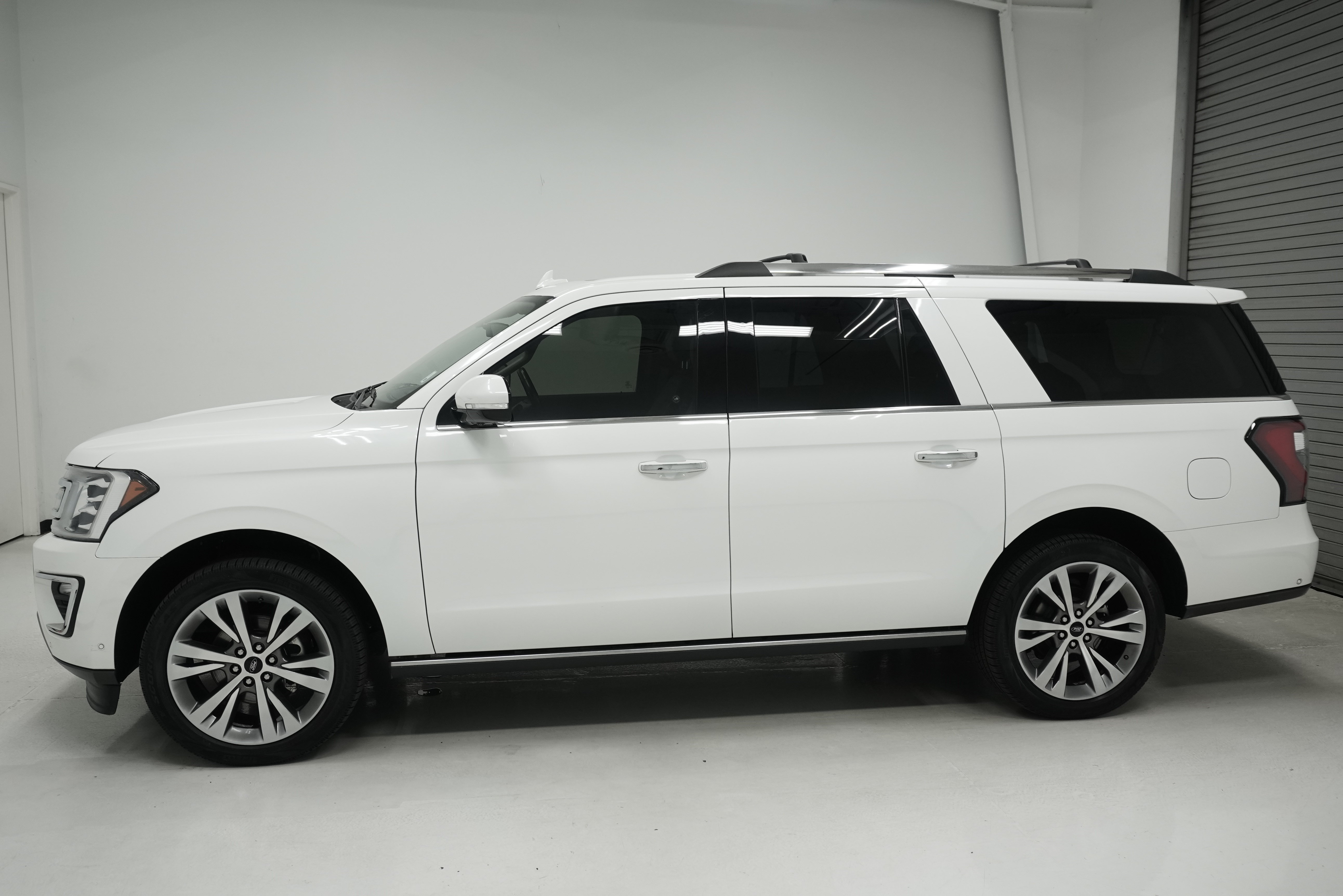 Used 2020 Ford Expedition Max Limited RWD image 6