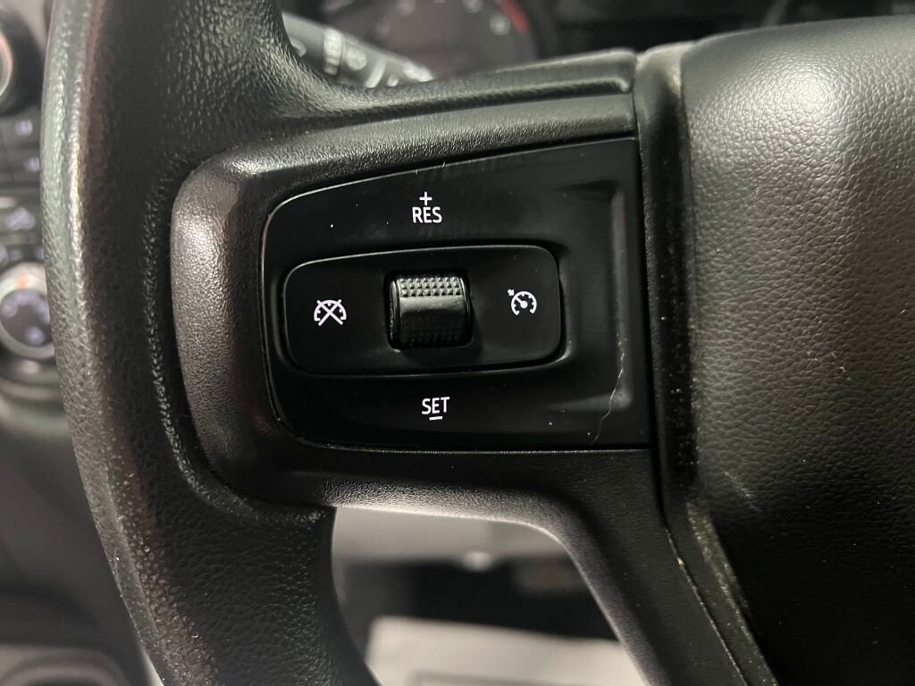 Used 2019 Chevrolet Silverado 1500 Custom Trail Boss w/ Custom Convenience Package image 8