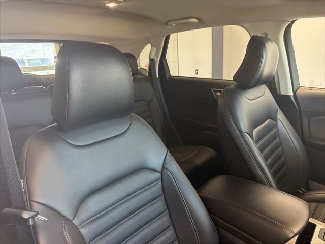 Used 2024 Ford Edge SEL w/ Convenience Package AWD/4WD image 38