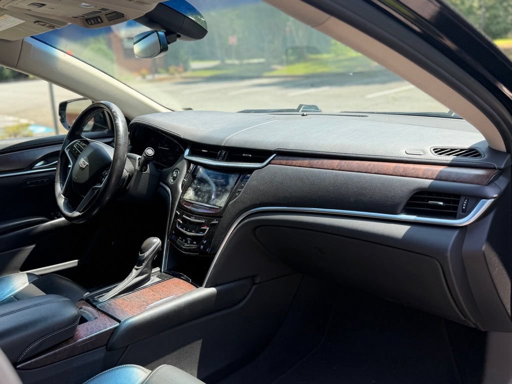 Used 2019 Cadillac XTS Luxury FWD image 16