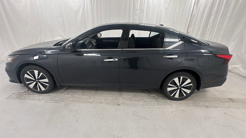 Used 2020 Nissan Altima 2.5 SV image 6