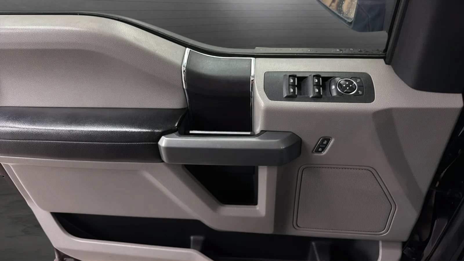 Used 2018 Ford F150 XLT AWD/4WD image 16