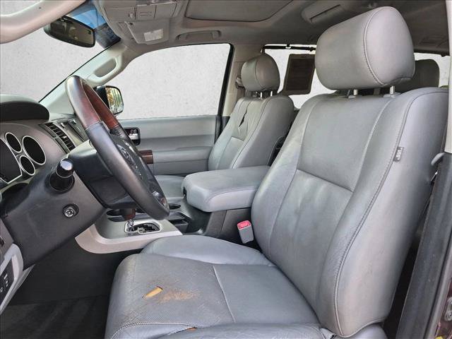 Used 2013 Toyota Sequoia Platinum RWD image 17