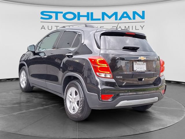 Used 2020 Chevrolet Trax LT w/ Sun & Sound Package FWD image 7