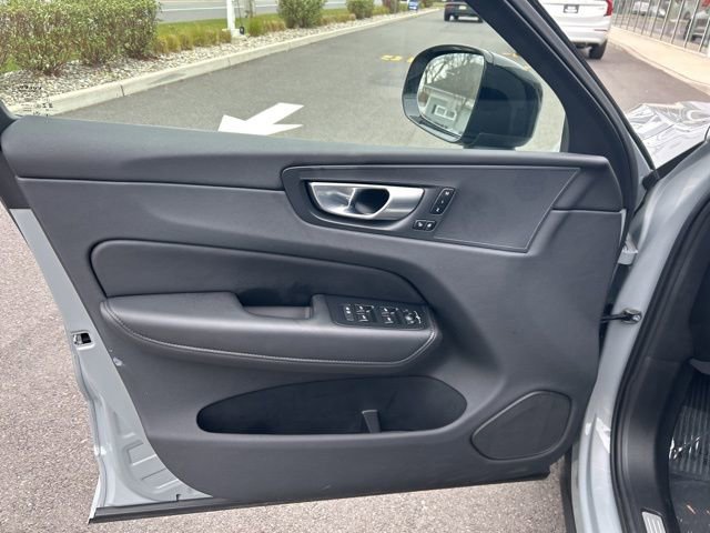 Certified 2025 Volvo XC60 B5 Plus image 16