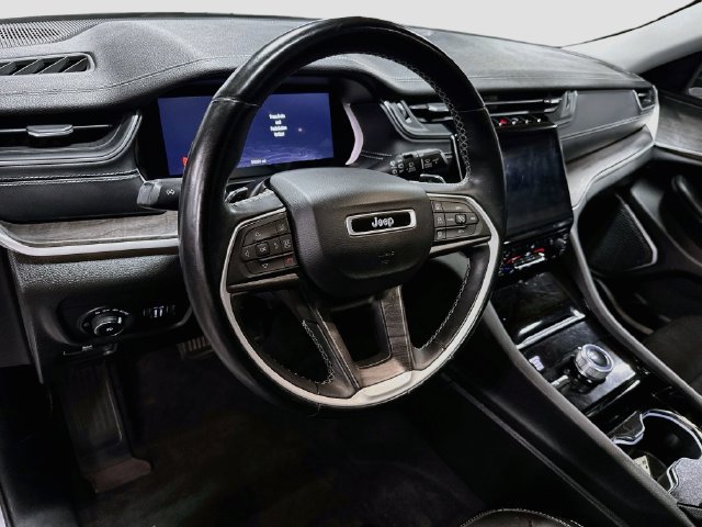 Used 2021 Jeep Grand Cherokee L Limited AWD/4WD image 9