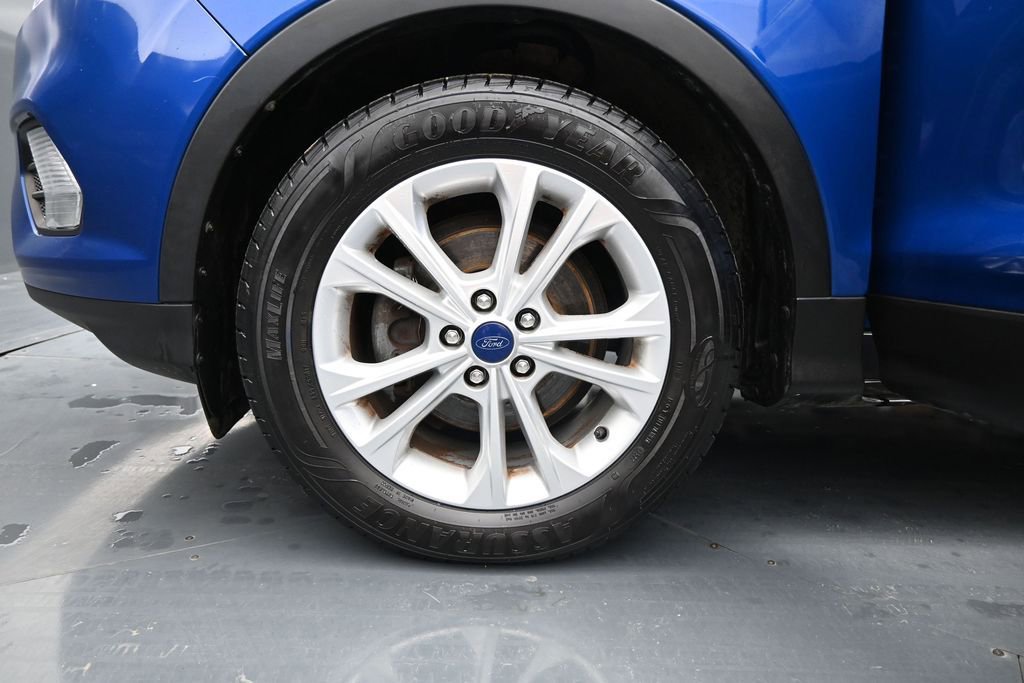 Used 2017 Ford Escape SE w/ Equipment Group 201A FWD image 26