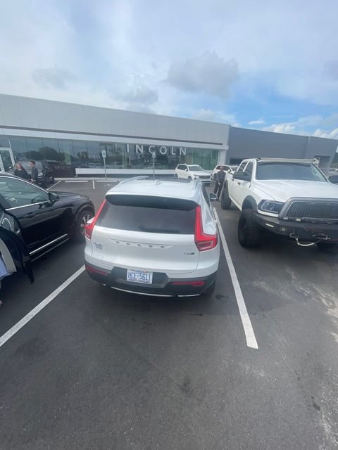 Used 2020 Volvo XC40 T5 Inscription AWD/4WD image 6