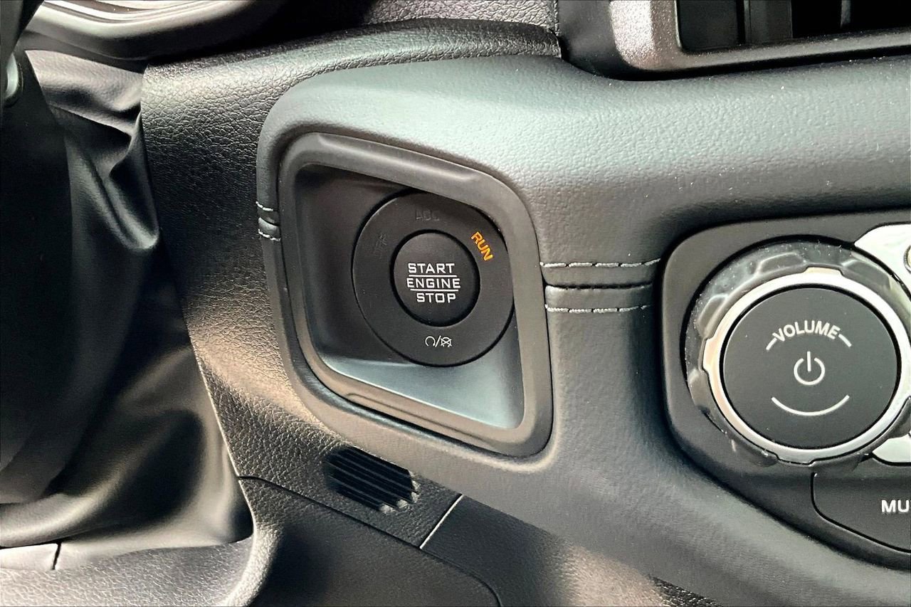 New 2026 Jeep Wrangler Unlimited Rubicon AWD/4WD image 25