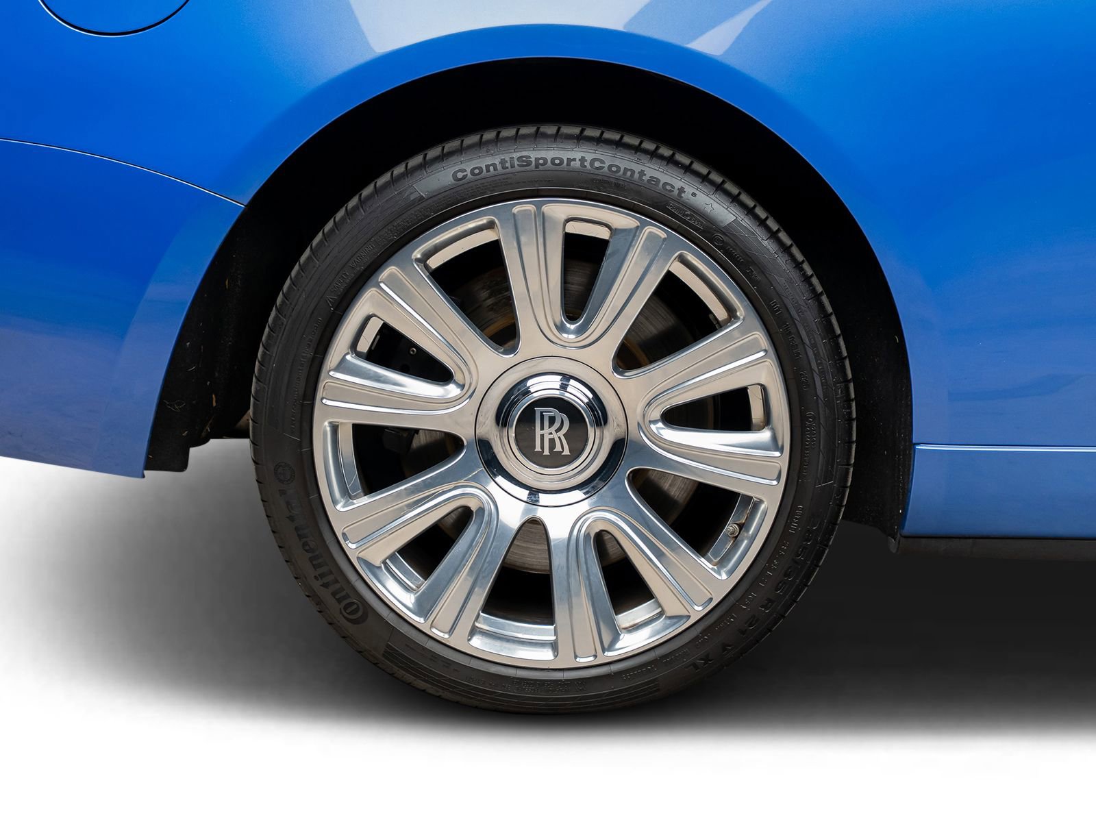 Used 2017 Rolls-Royce Dawn image 29