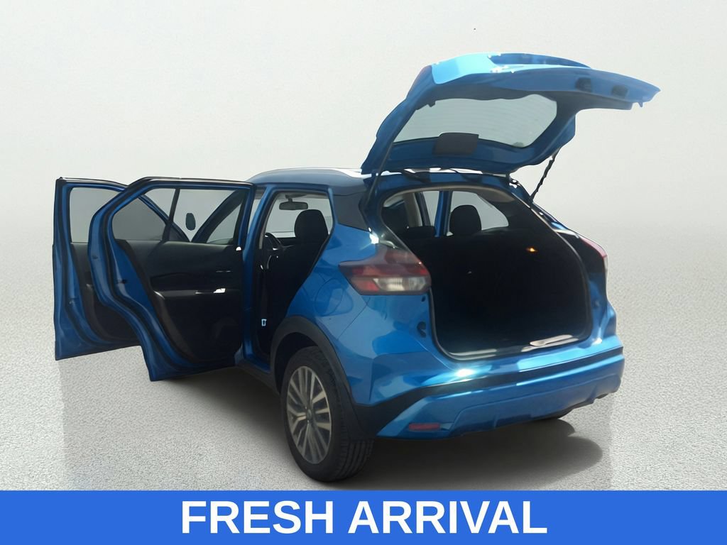Used 2021 Nissan Kicks SV FWD image 13