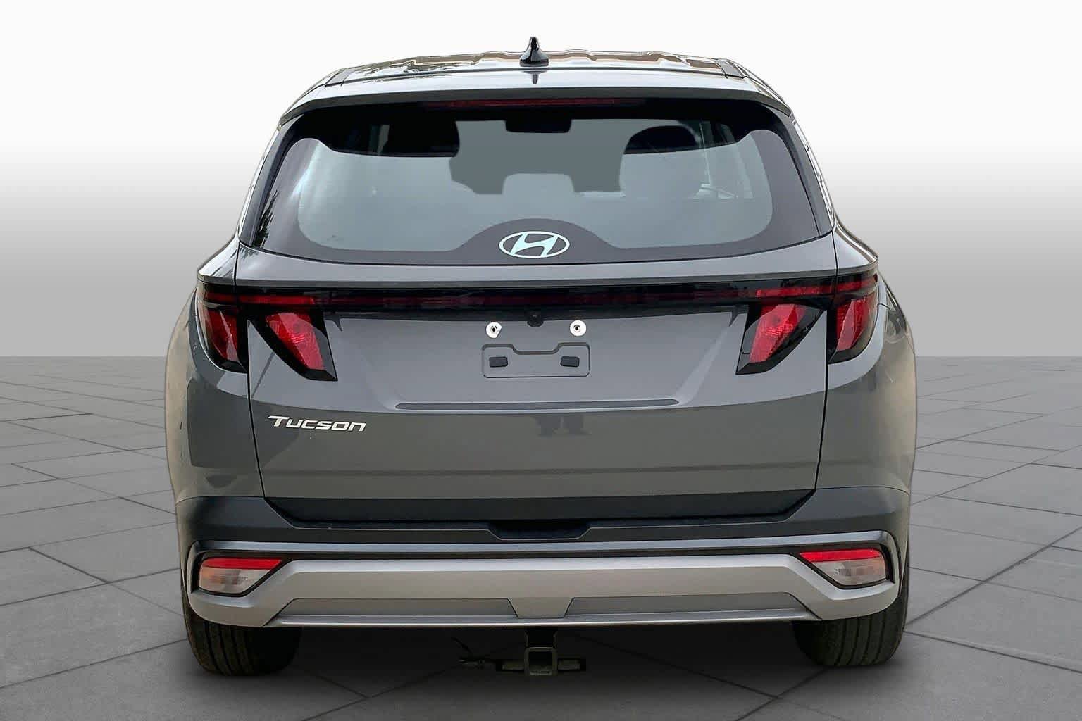 Used 2025 Hyundai Tucson SE FWD image 5