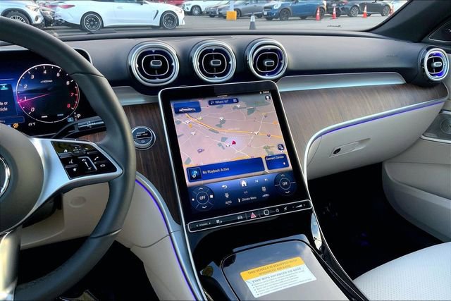 Used 2025 Mercedes-Benz C 300 4MATIC Sedan image 5