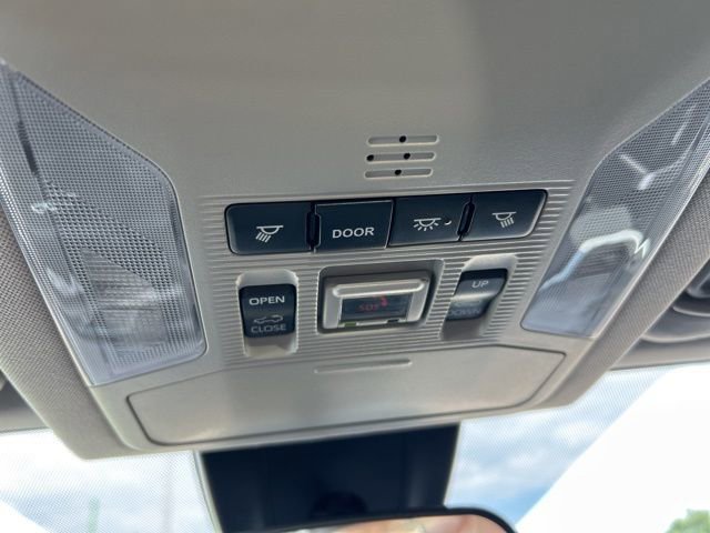 Used 2020 Toyota RAV4 XLE w/ Convenience Package FWD image 20