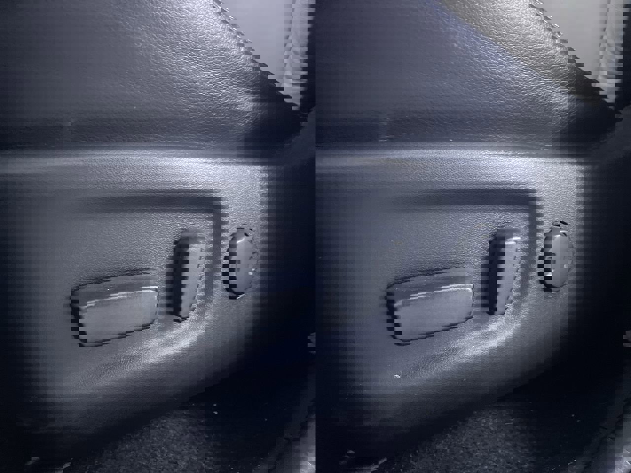 Used 2018 Toyota RAV4 Limited w/ All Weather Liner Package image 13