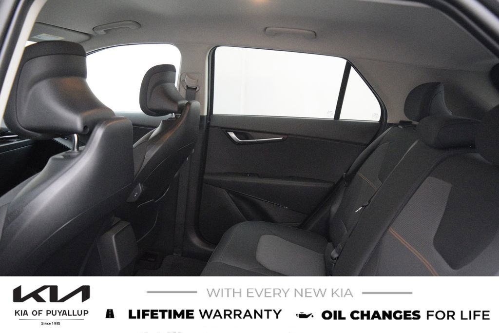 New 2026 Kia Niro LX FWD image 12