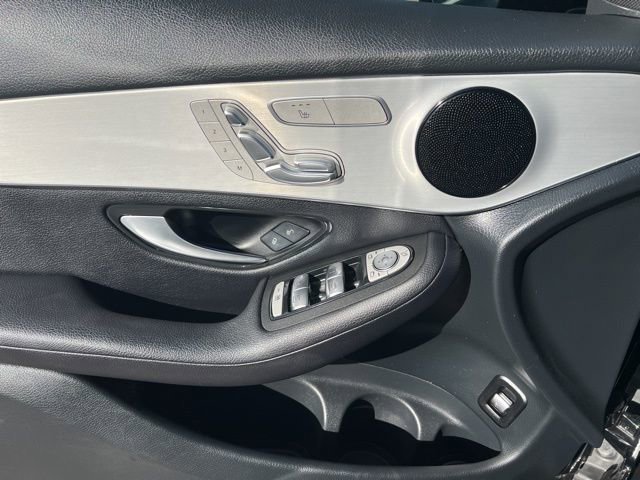 Used 2021 Mercedes-Benz GLC 300 4MATIC image 19