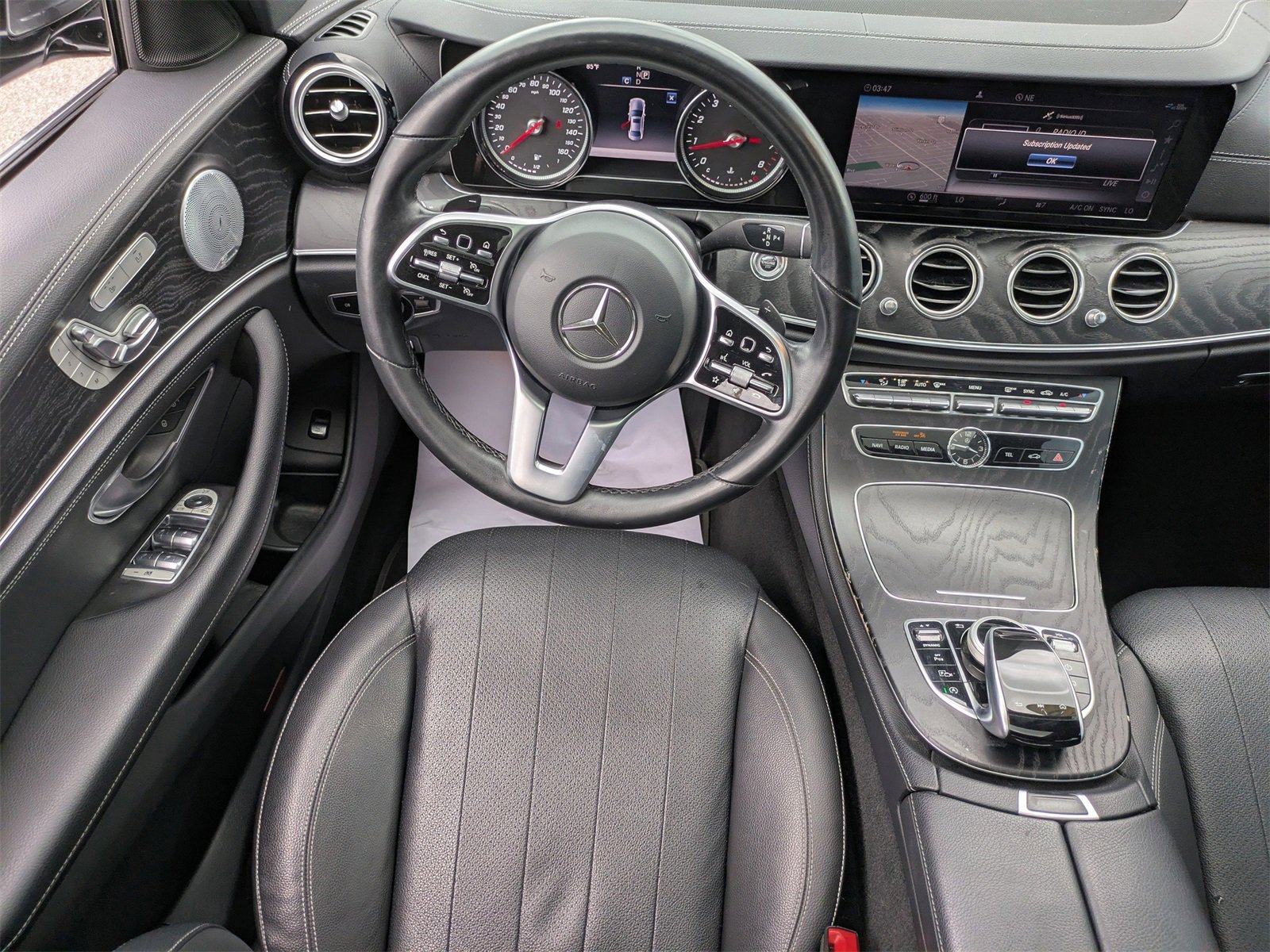 Used 2019 Mercedes-Benz E 300 4MATIC image 15