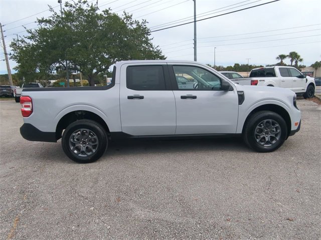 New 2025 Ford Maverick XLT image 4