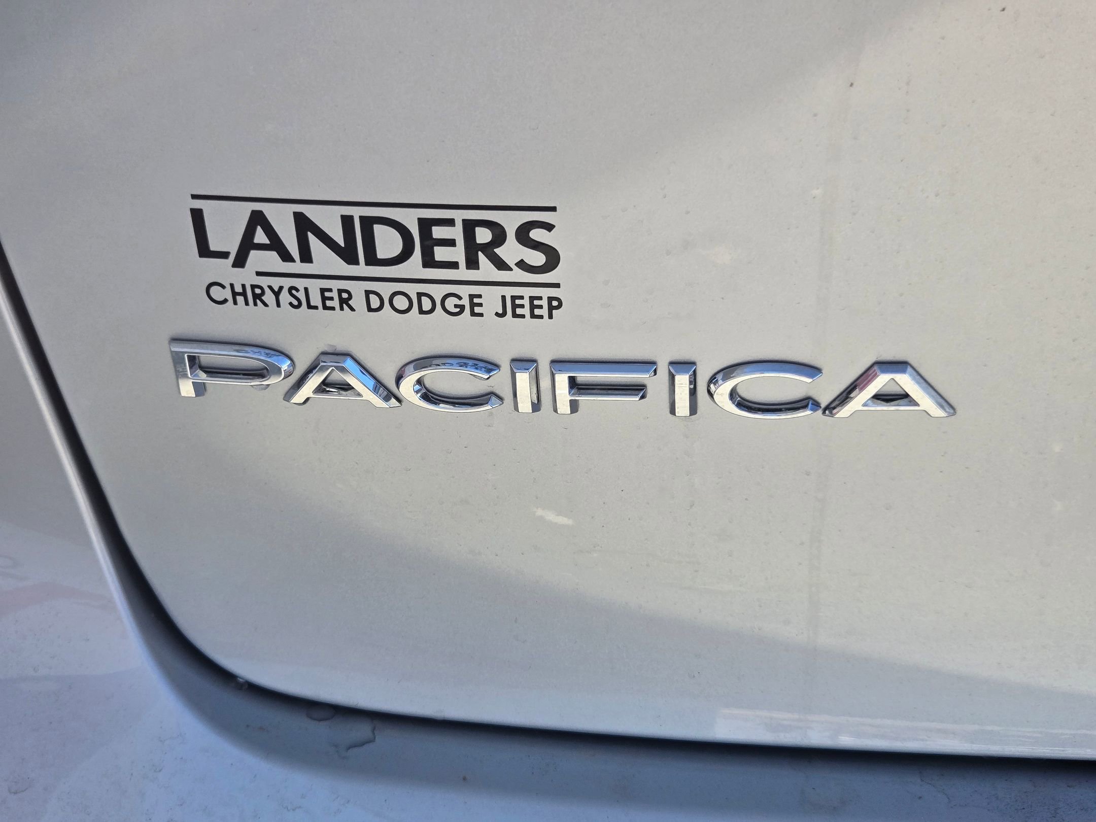 New 2026 Chrysler Pacifica Select image 9