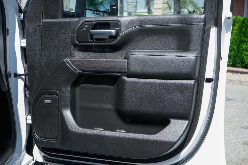 Used 2022 Chevrolet Silverado 2500 LTZ w/ LTZ Plus Package image 43
