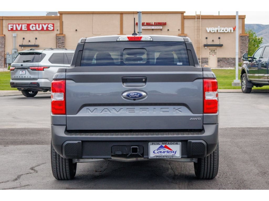 Used 2023 Ford Maverick Lariat w/ Lariat Luxury Package AWD/4WD image 4
