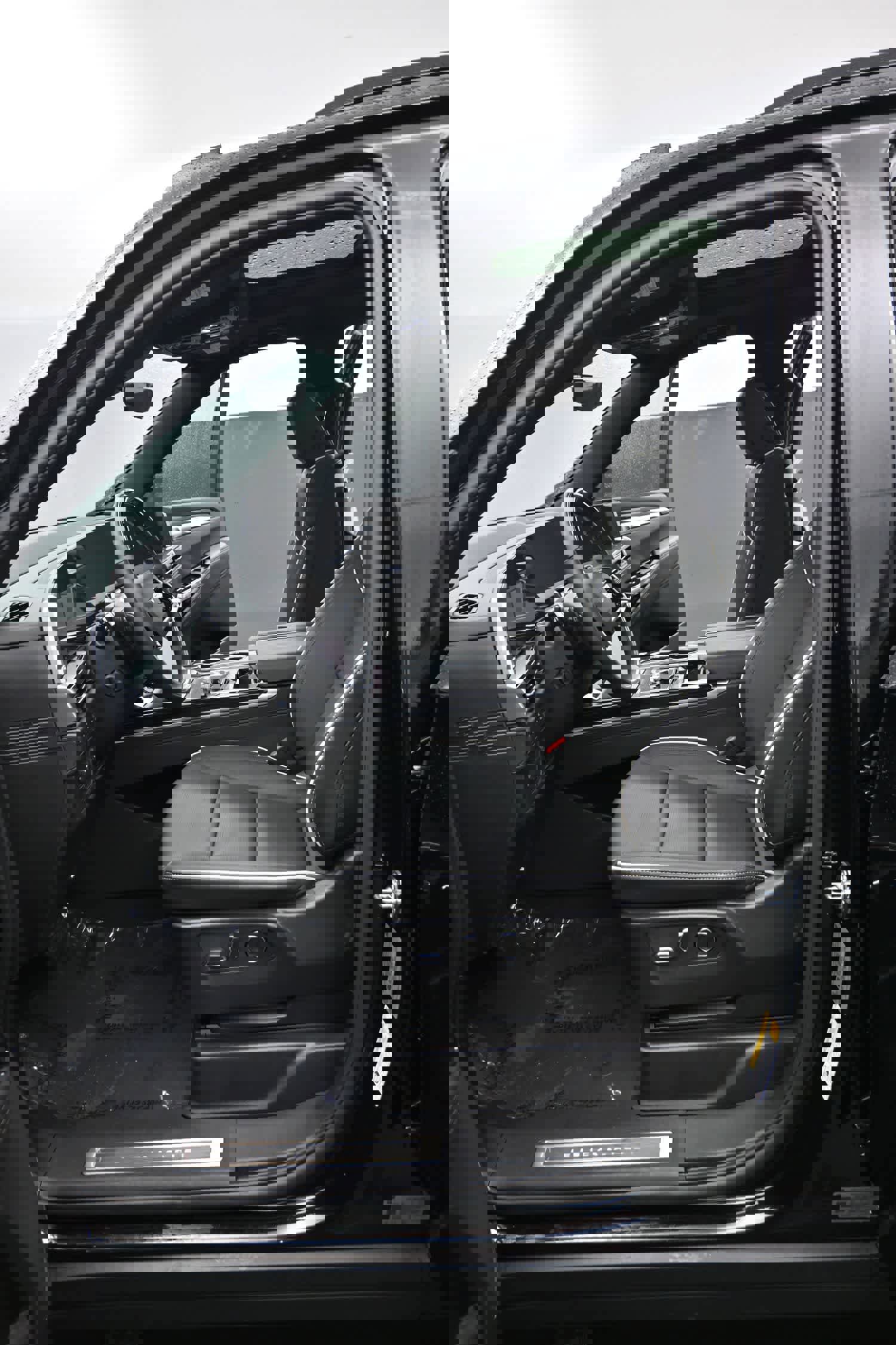 Used 2025 Cadillac Escalade Sport w/ Touring Package image 16