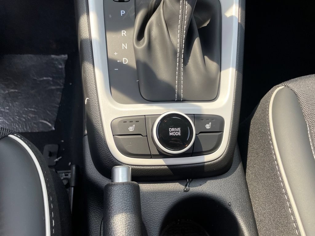 New 2026 Hyundai Venue SEL FWD image 15