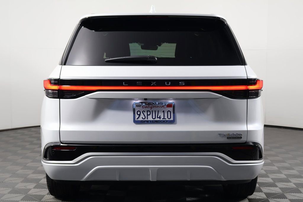 Used 2025 Lexus TX 500h AWD w/ Technology Package image 5