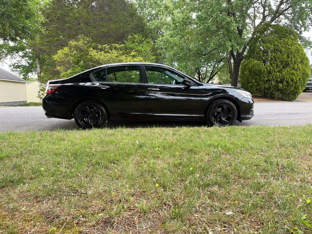 Used 2016 Honda Accord LX image 7