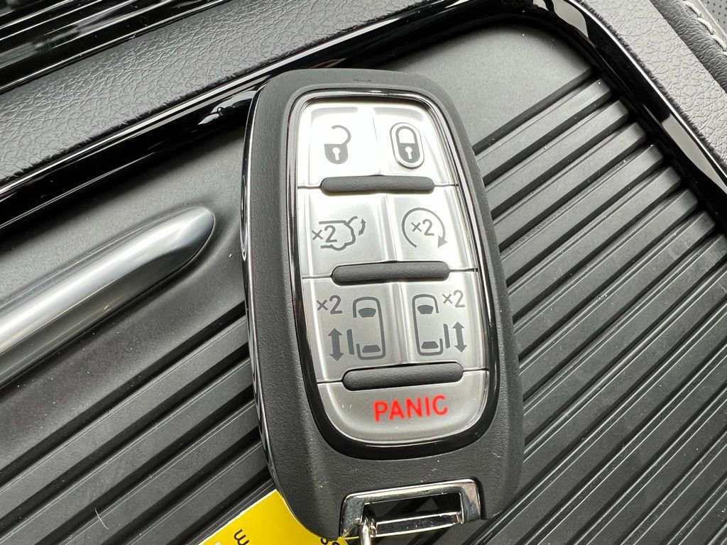 New 2026 Chrysler Pacifica Limited w/ S Appearance Package FWD image 43