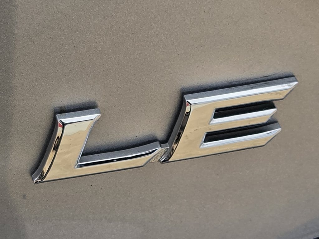 Used 2025 Toyota Camry LE FWD image 11