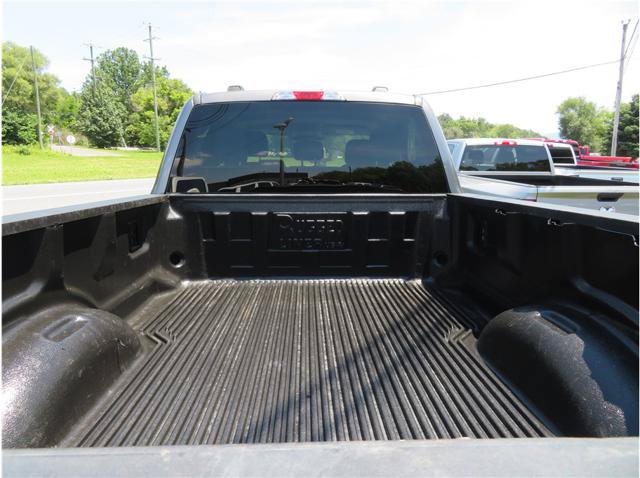 Used 2025 Ford F350 XLT AWD/4WD image 3